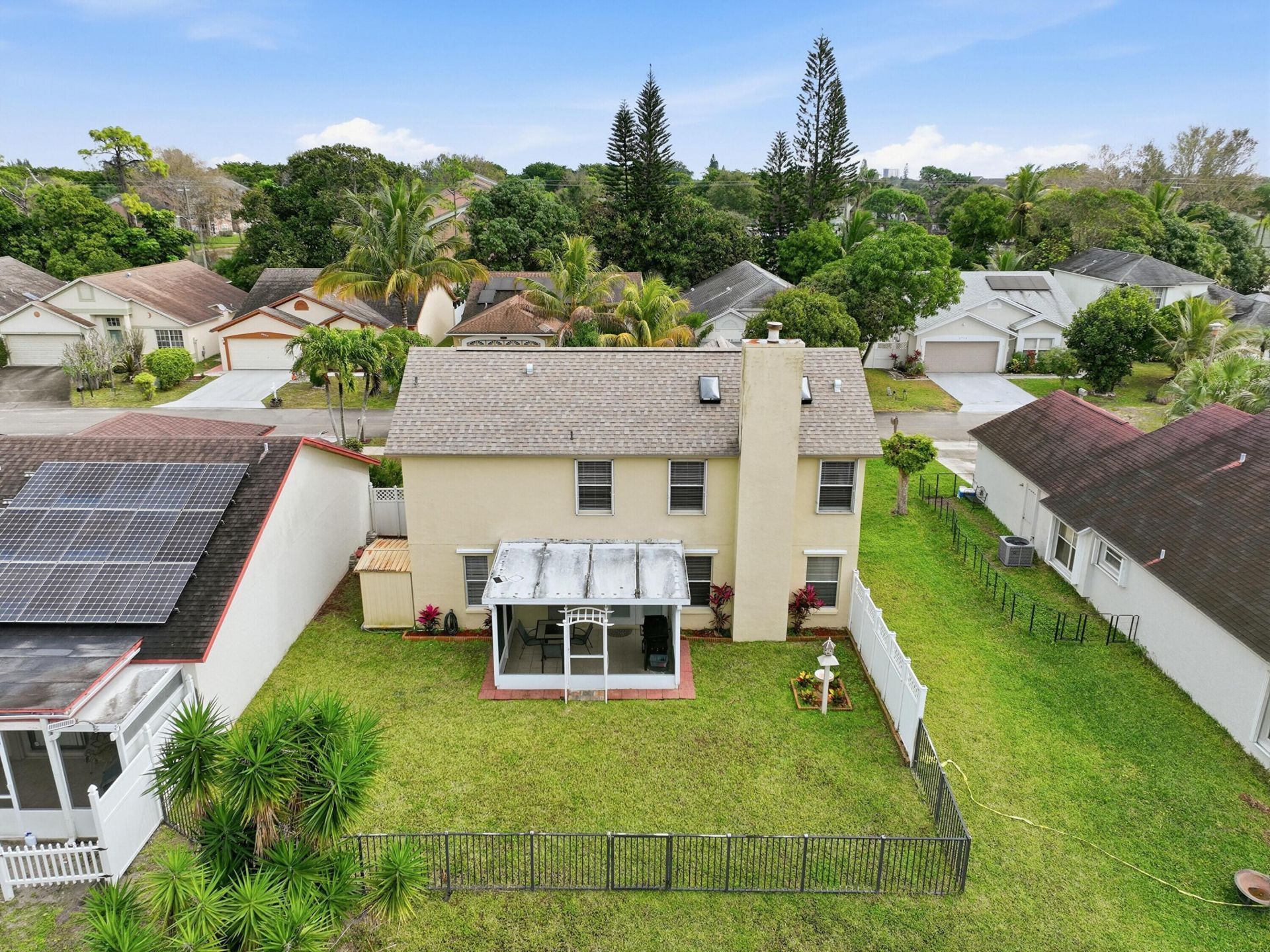 2805 Foxhall Drive E, West Palm Beach, FL 33417 Photo