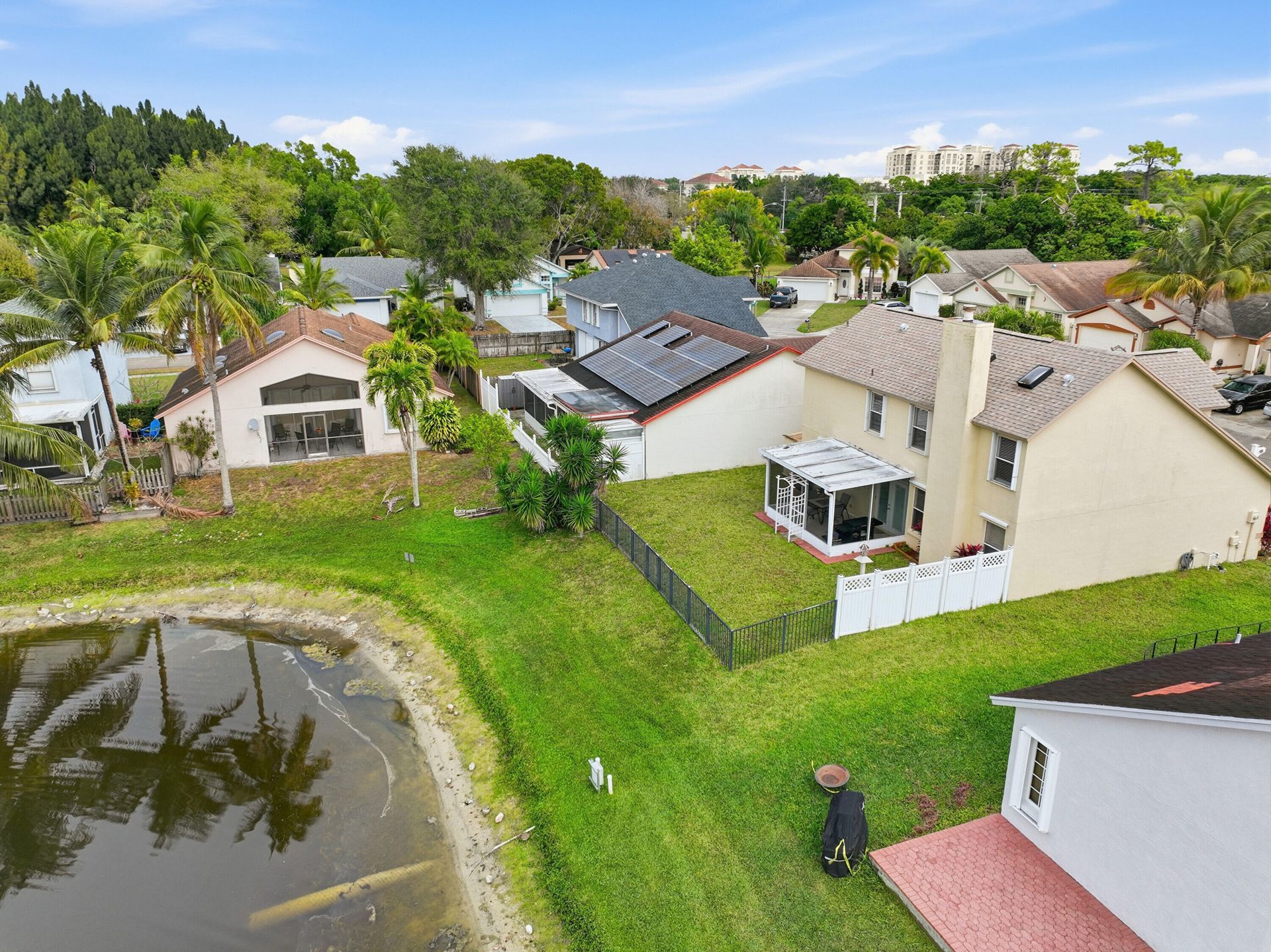 2805 Foxhall Drive E, West Palm Beach, FL 33417 Photo