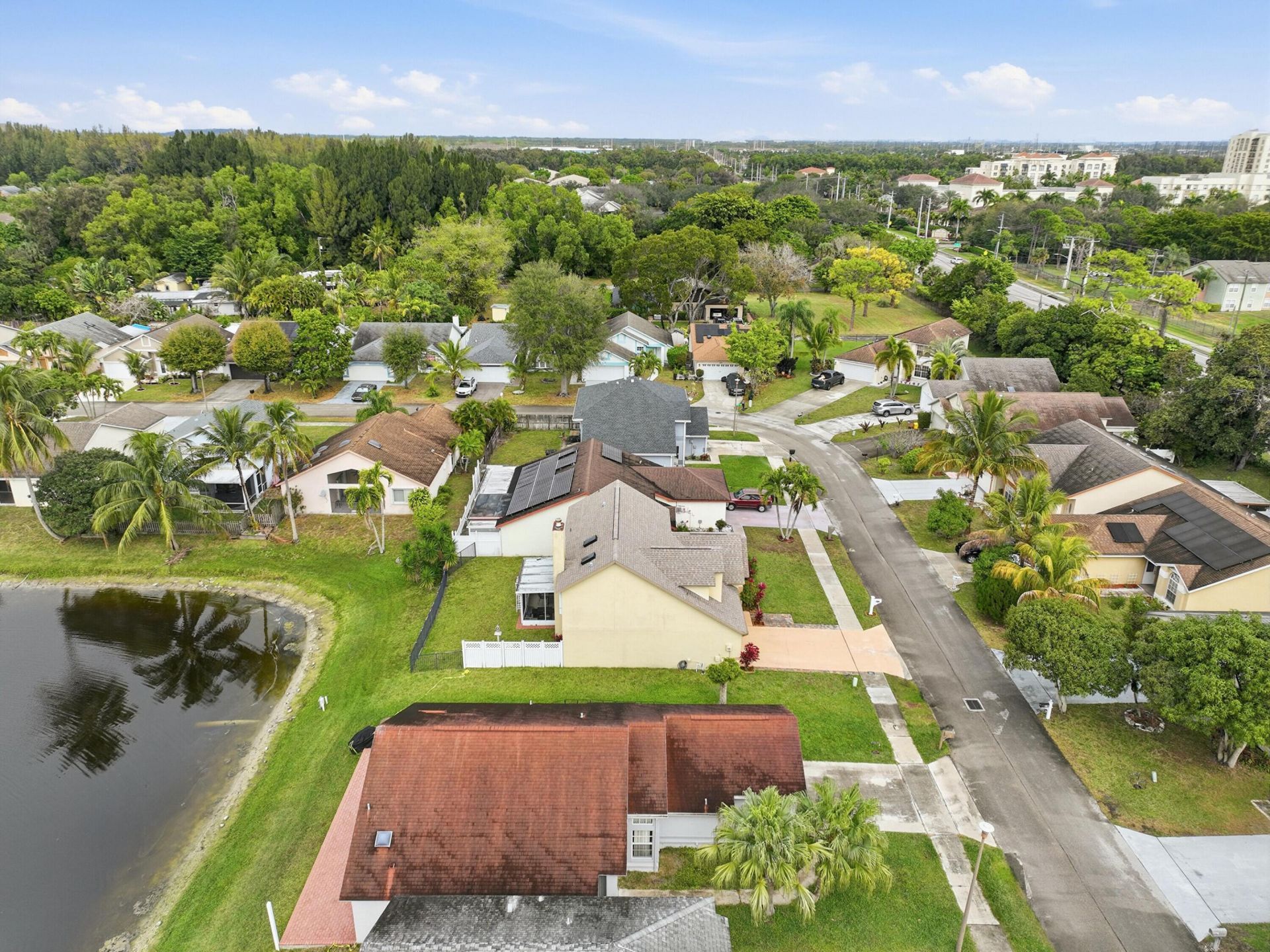 2805 Foxhall Drive E, West Palm Beach, FL 33417 Photo