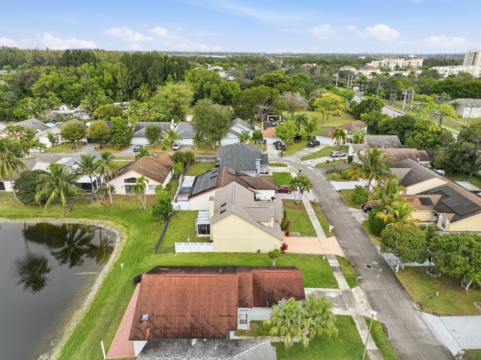 2805 Foxhall Drive E, West Palm Beach, FL 33417 Photo