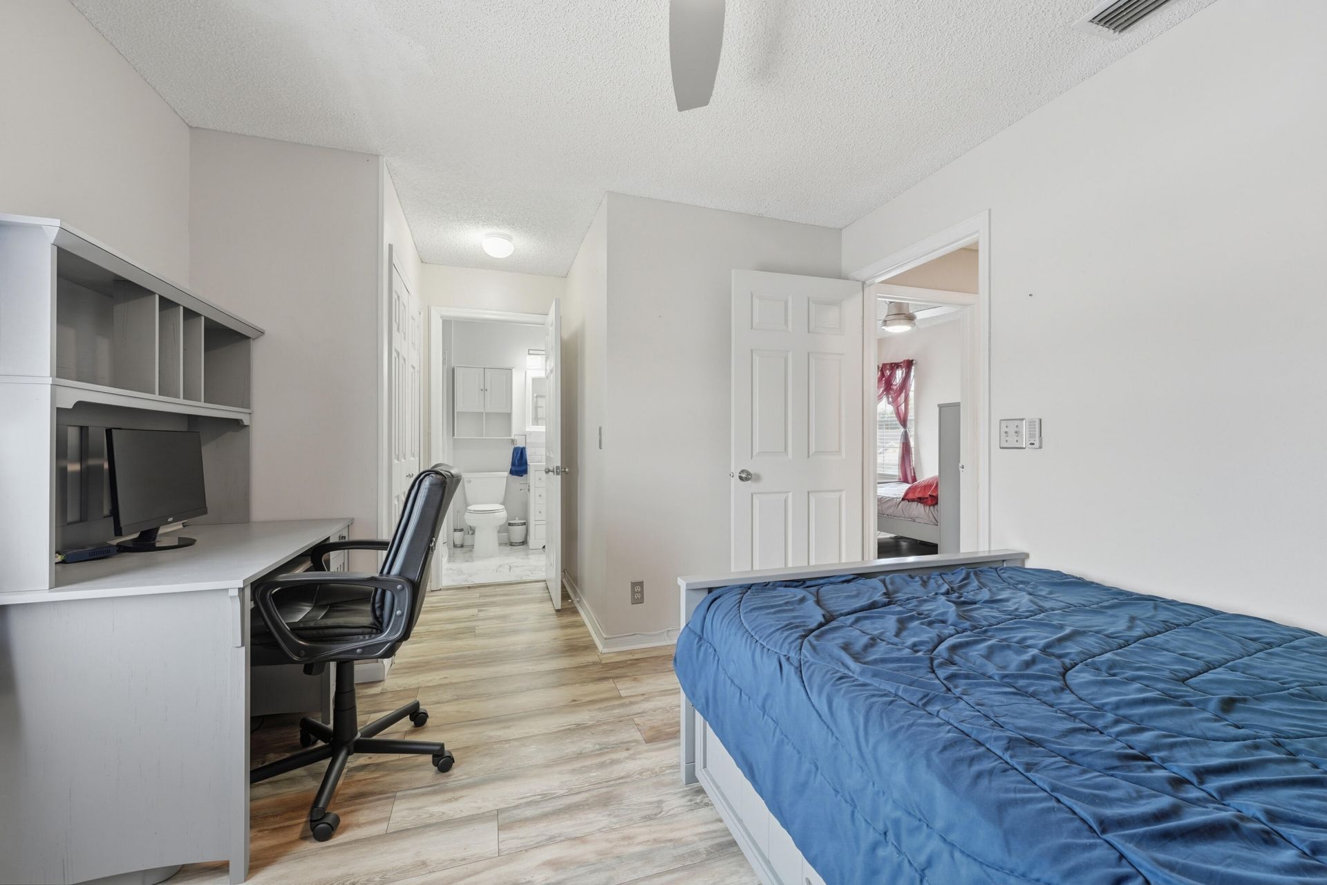 2805 Foxhall Drive E, West Palm Beach, FL 33417 Photo