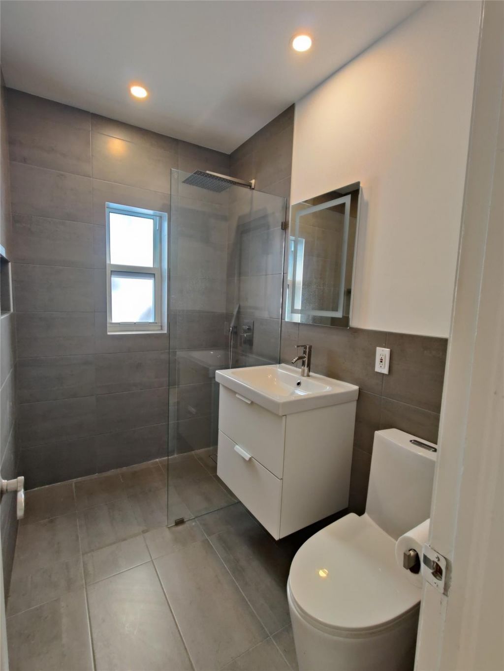 733 NE 18th Avenue, Fort Lauderdale, FL 33304 Photo