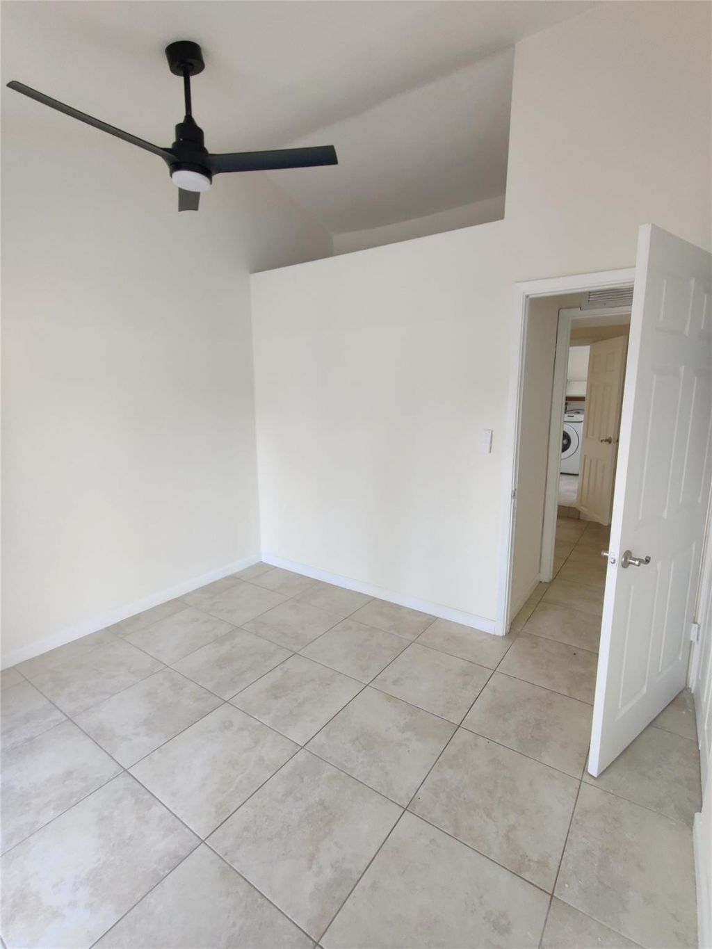 733 NE 18th Avenue, Fort Lauderdale, FL 33304 Photo