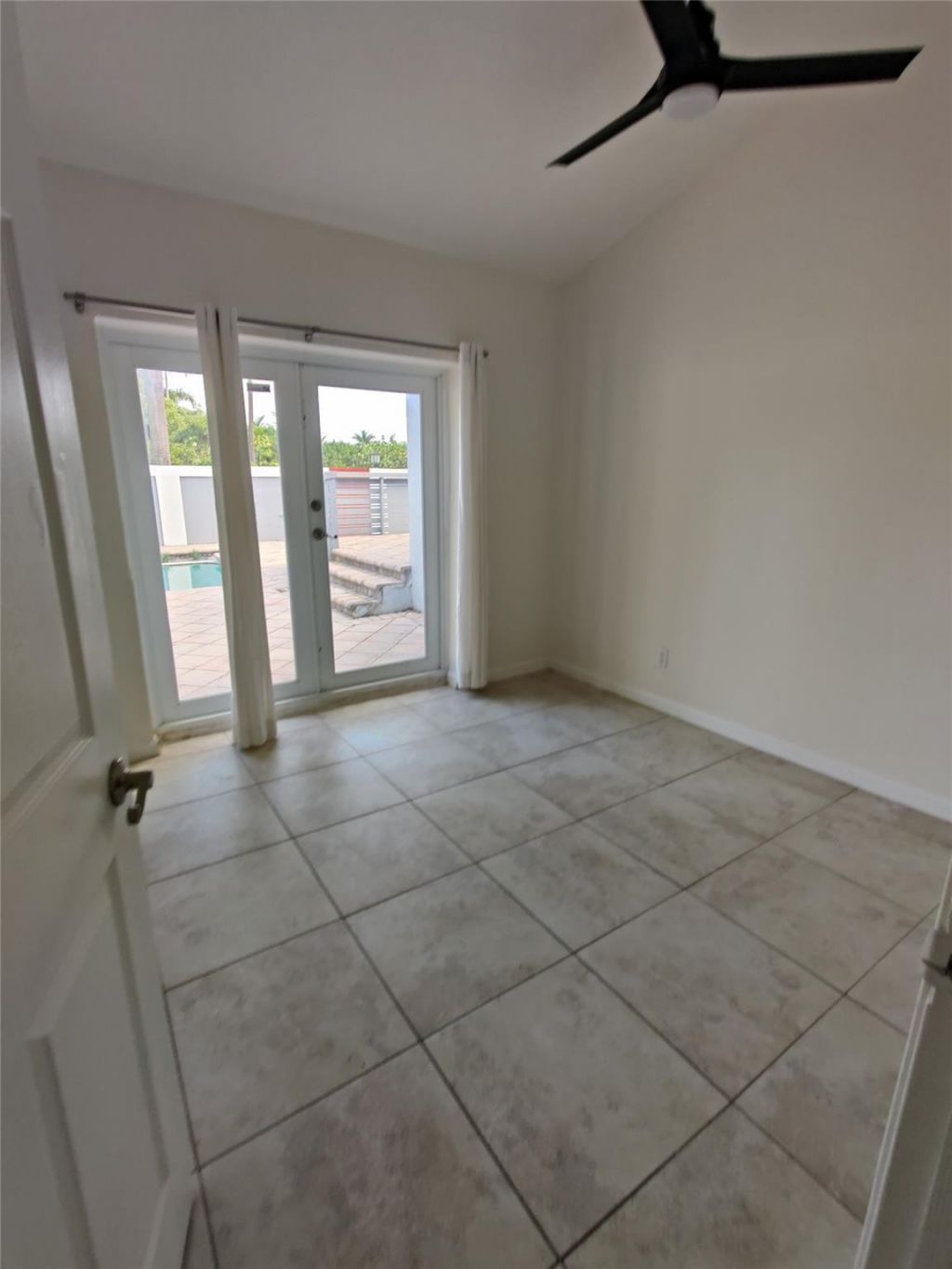 733 NE 18th Avenue, Fort Lauderdale, FL 33304 Photo