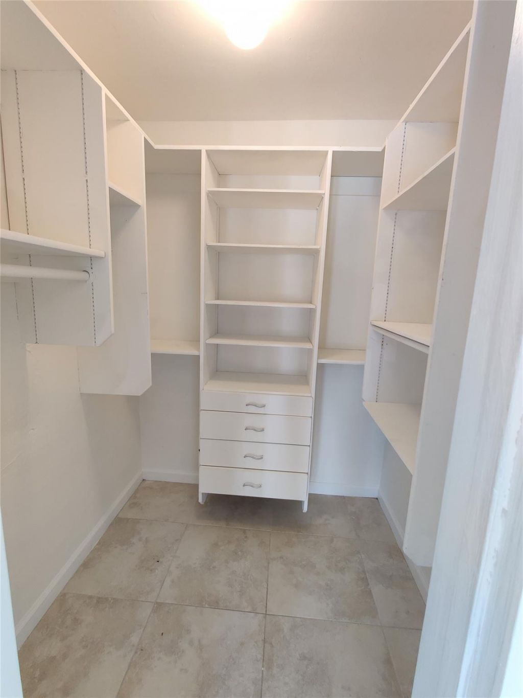 733 NE 18th Avenue, Fort Lauderdale, FL 33304 Photo