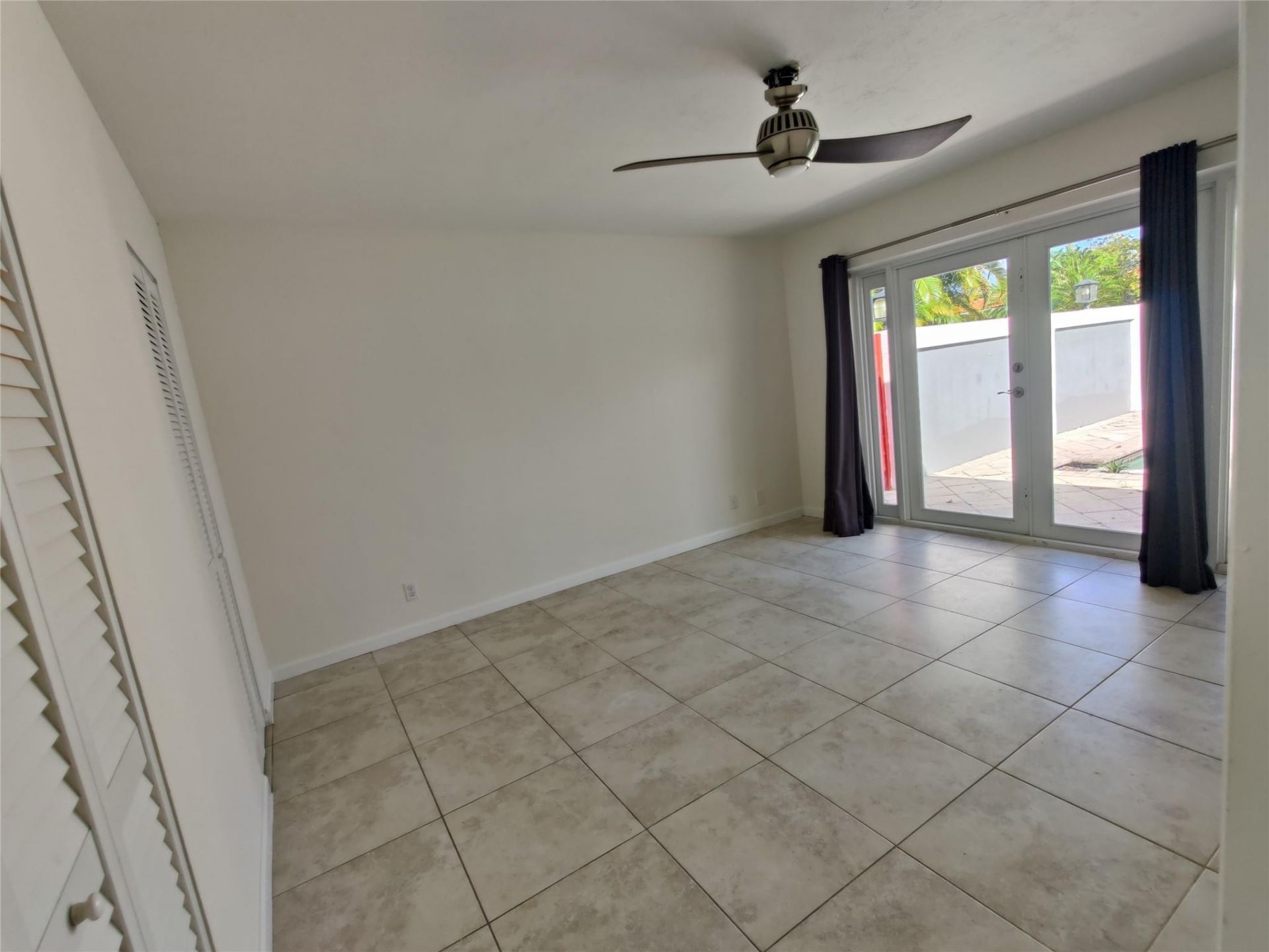 733 NE 18th Avenue, Fort Lauderdale, FL 33304 Photo