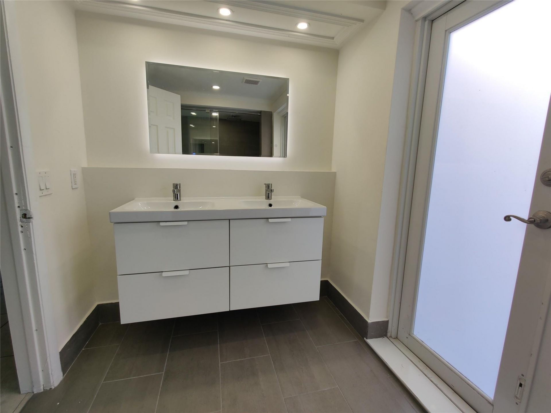 733 NE 18th Avenue, Fort Lauderdale, FL 33304 Photo