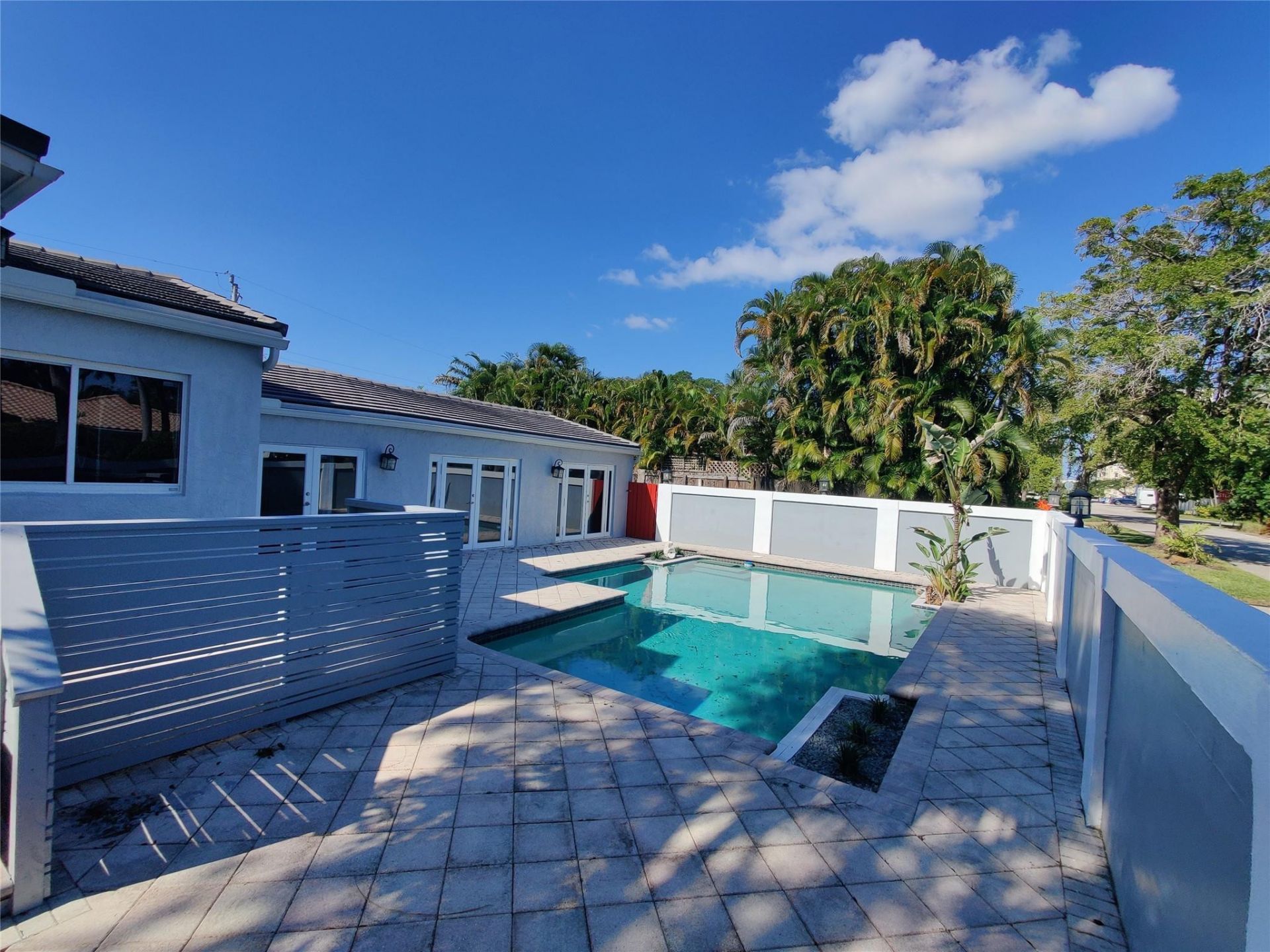 733 NE 18th Avenue, Fort Lauderdale, FL 33304 Photo
