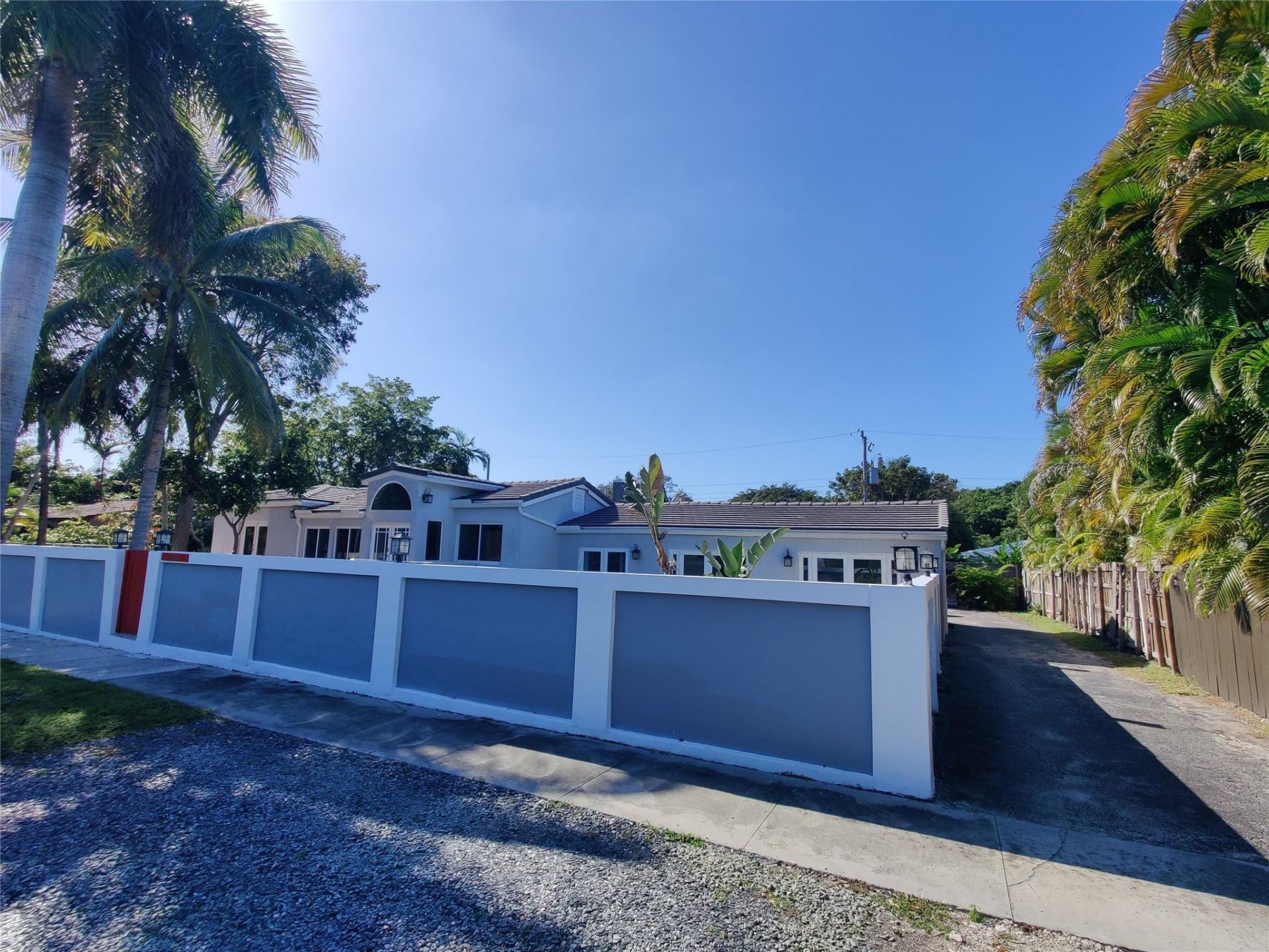 733 NE 18th Avenue, Fort Lauderdale, FL 33304 Photo