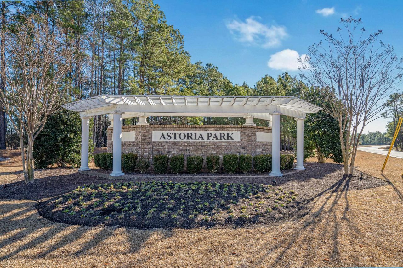 2064 Hazlette Loop Photo 39