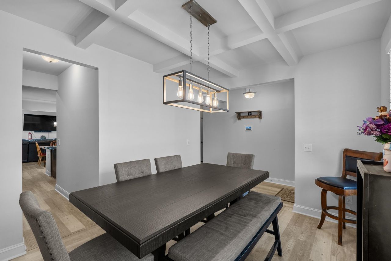 2064 Hazlette Loop Photo 8