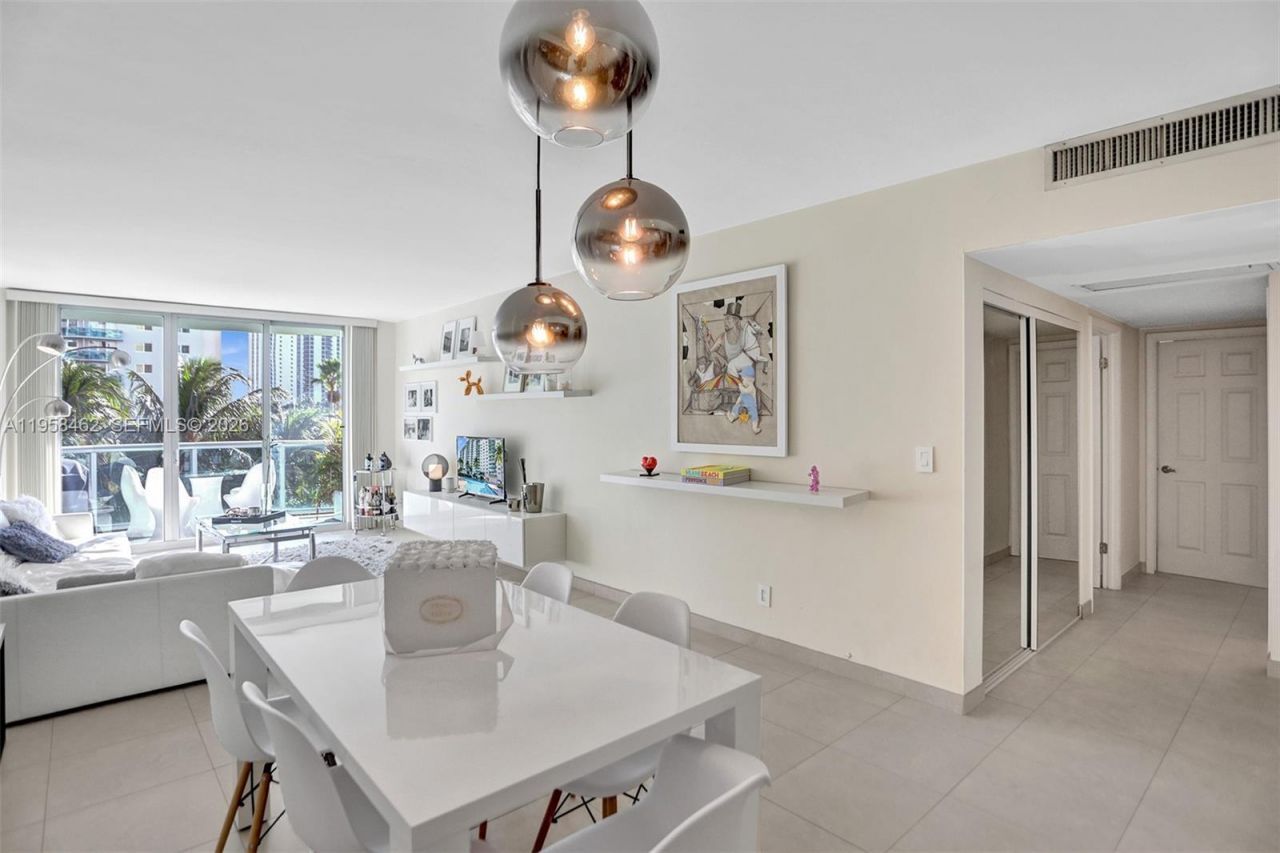 19390 Collins Ave, Unit 302A, Sunny Isles Beach, FL 33160 Photo