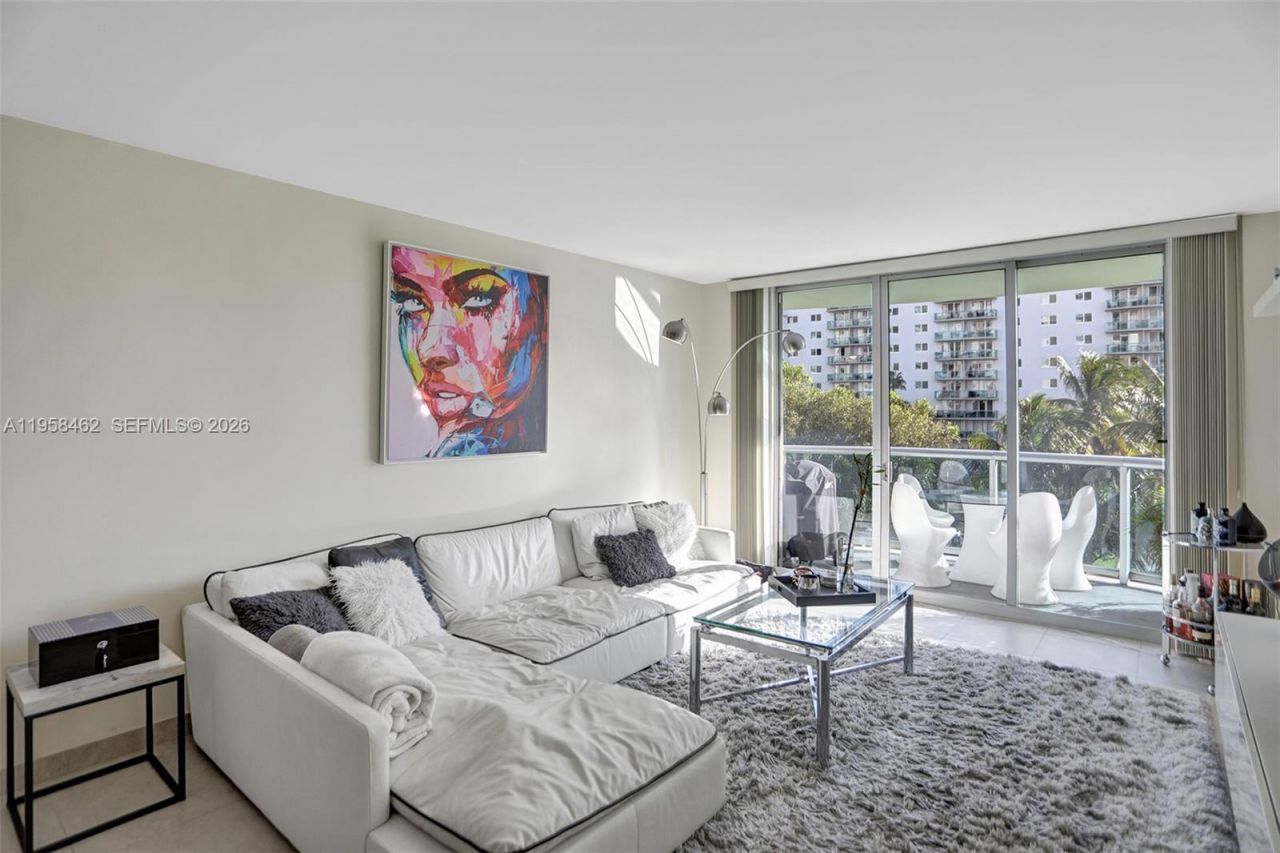 19390 Collins Ave, Unit 302A, Sunny Isles Beach, FL 33160 Photo