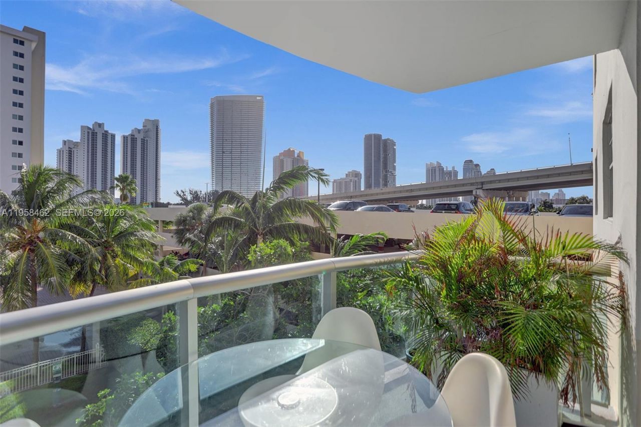 19390 Collins Ave, Unit 302A, Sunny Isles Beach, FL 33160 Photo