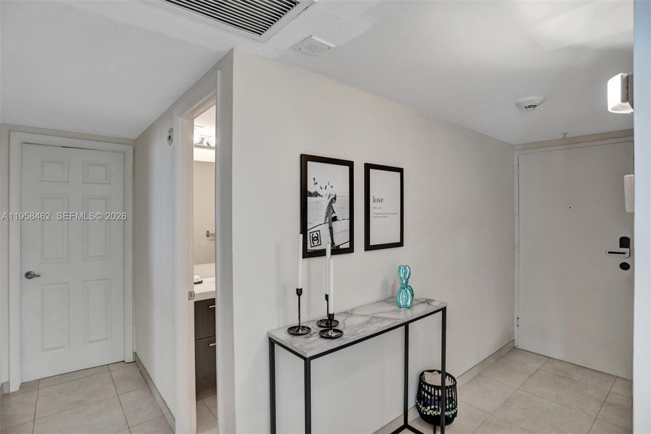 19390 Collins Ave, Unit 302A, Sunny Isles Beach, FL 33160 Photo