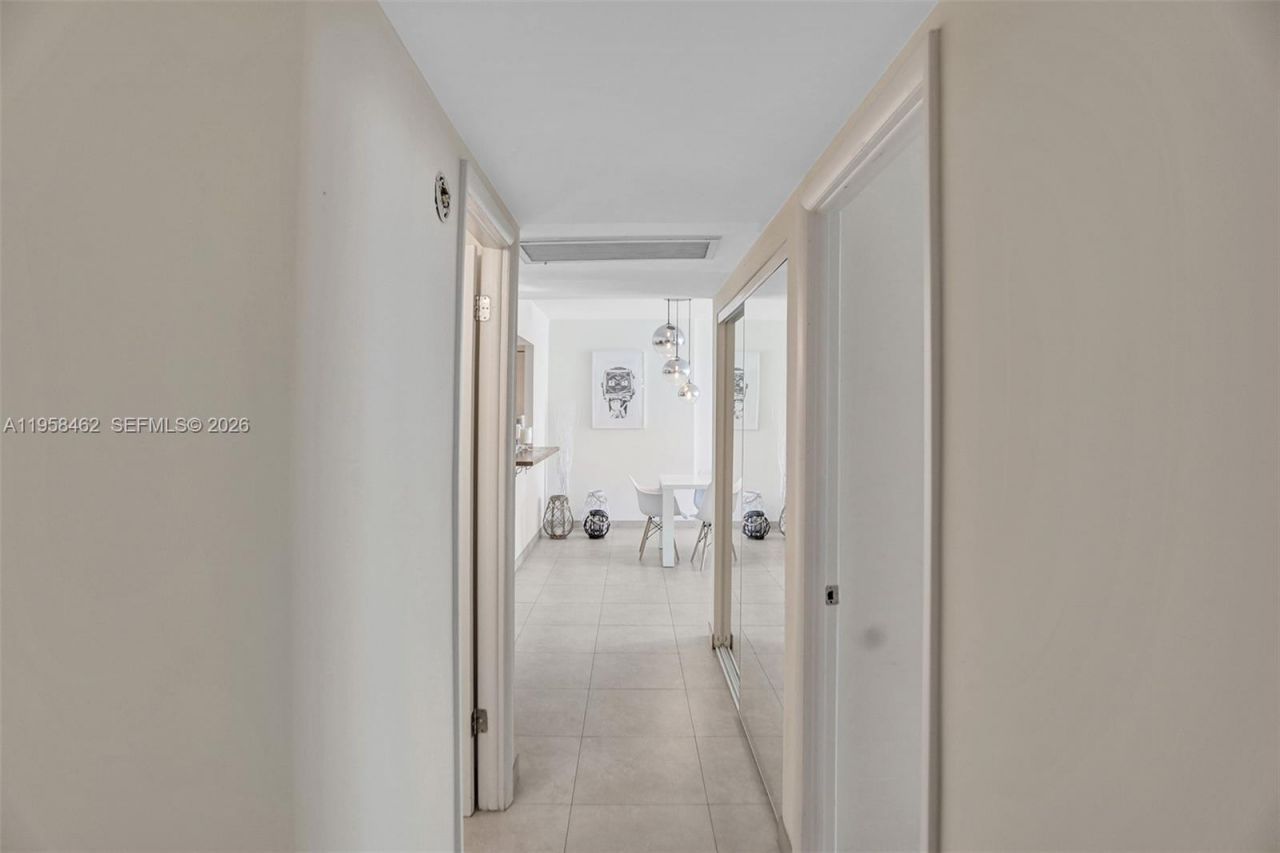 19390 Collins Ave, Unit 302A, Sunny Isles Beach, FL 33160 Photo