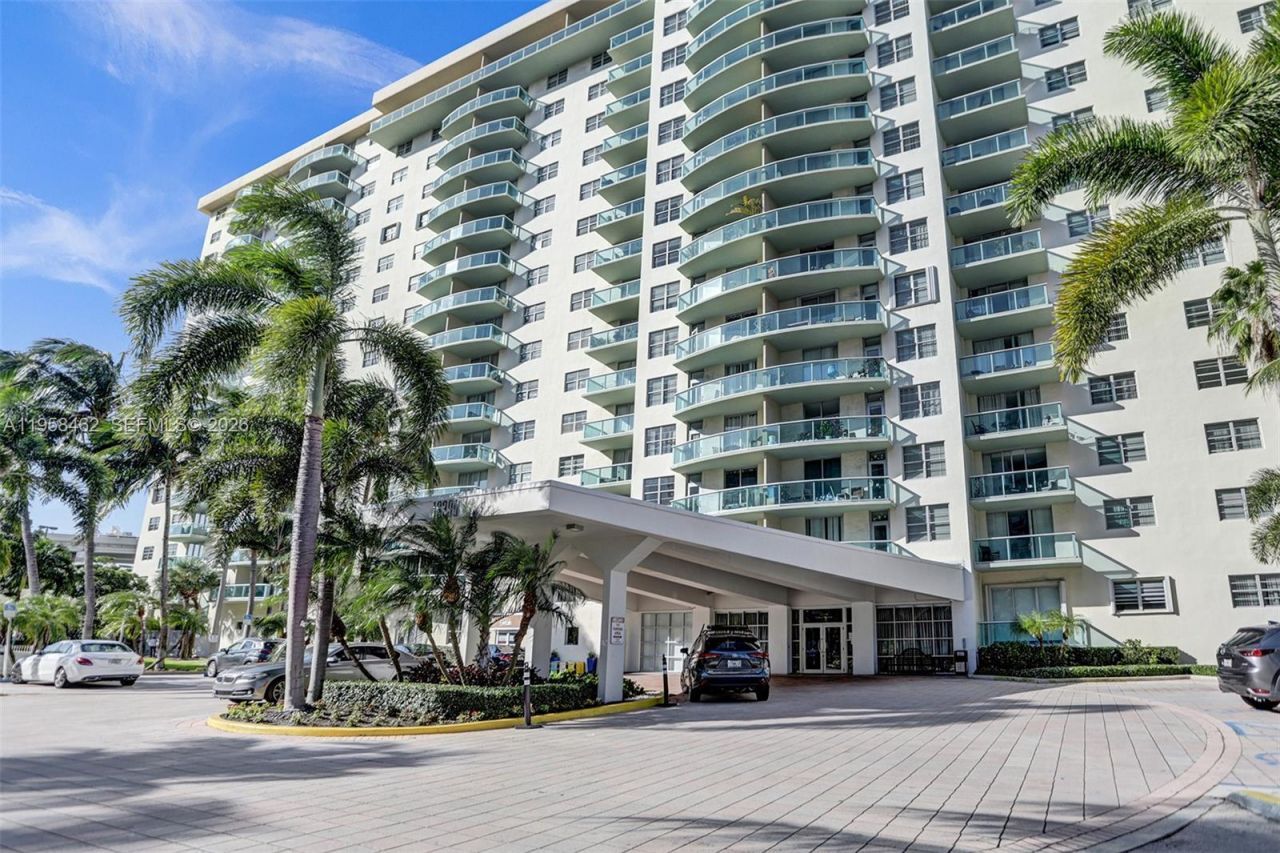 19390 Collins Ave, Unit 302A, Sunny Isles Beach, FL 33160 Photo