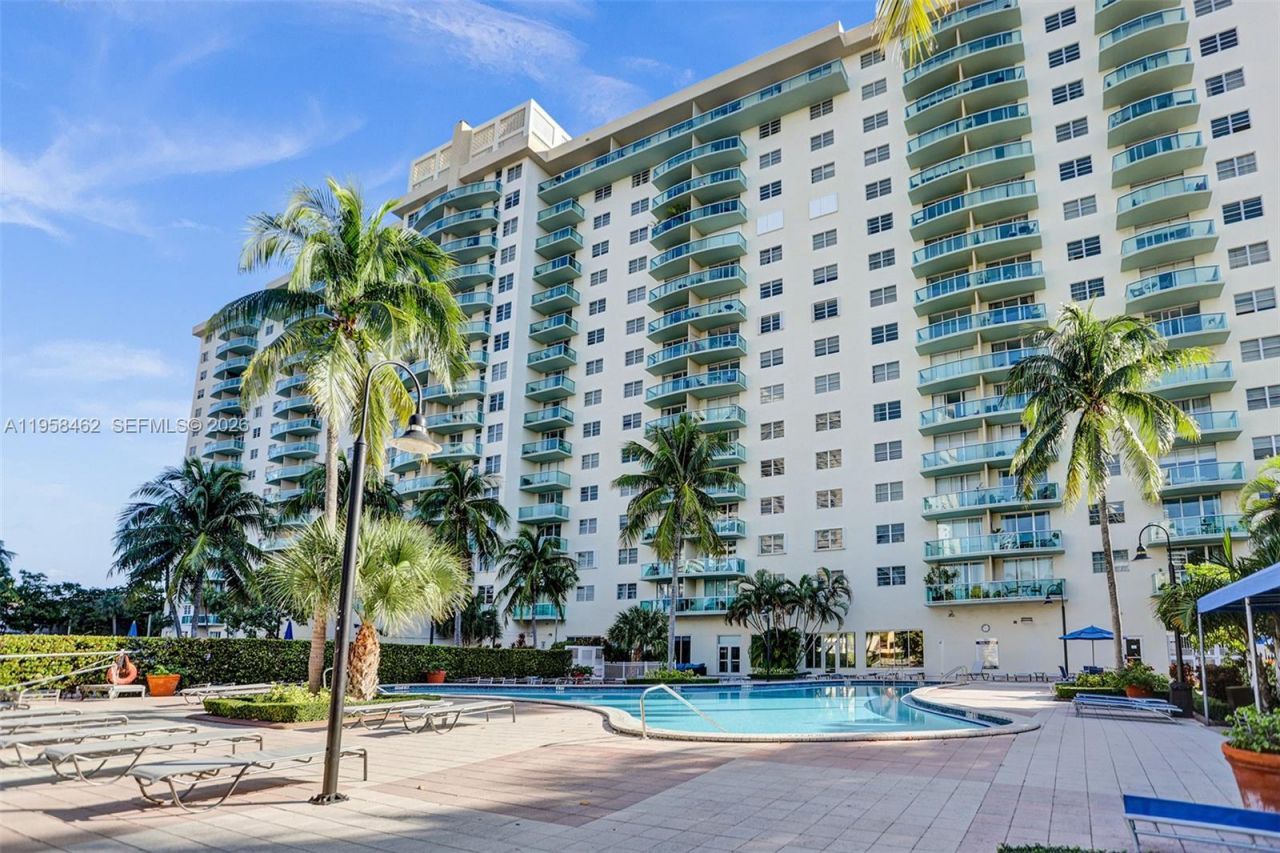 19390 Collins Ave, Unit 302A, Sunny Isles Beach, FL 33160 Photo