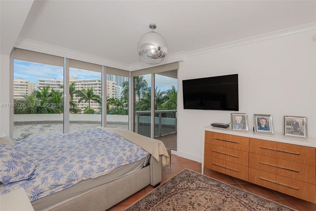 1850 S Ocean Dr, Unit 408, Hallandale Beach, FL 33009 Photo