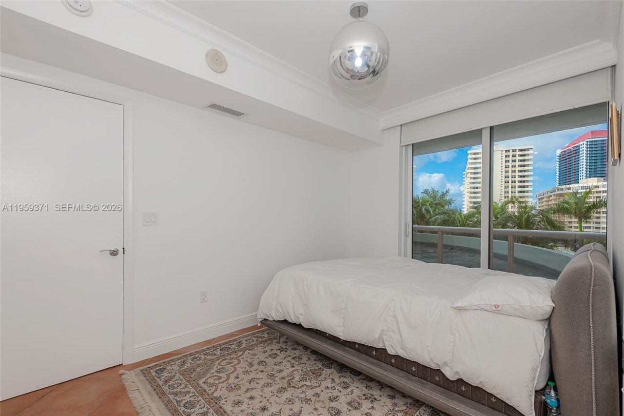 1850 S Ocean Dr, Unit 408, Hallandale Beach, FL 33009 Photo