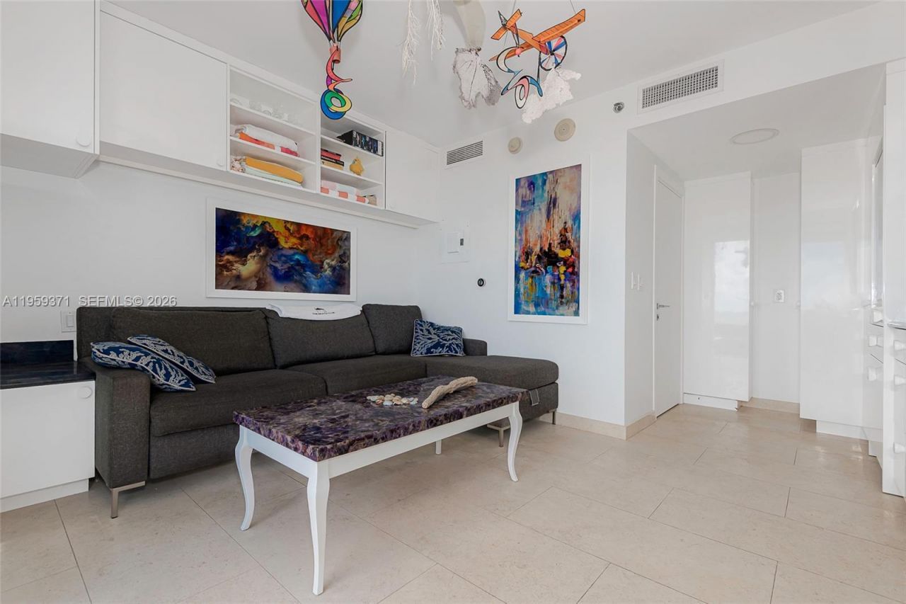 1850 S Ocean Dr, Unit 408, Hallandale Beach, FL 33009 Photo