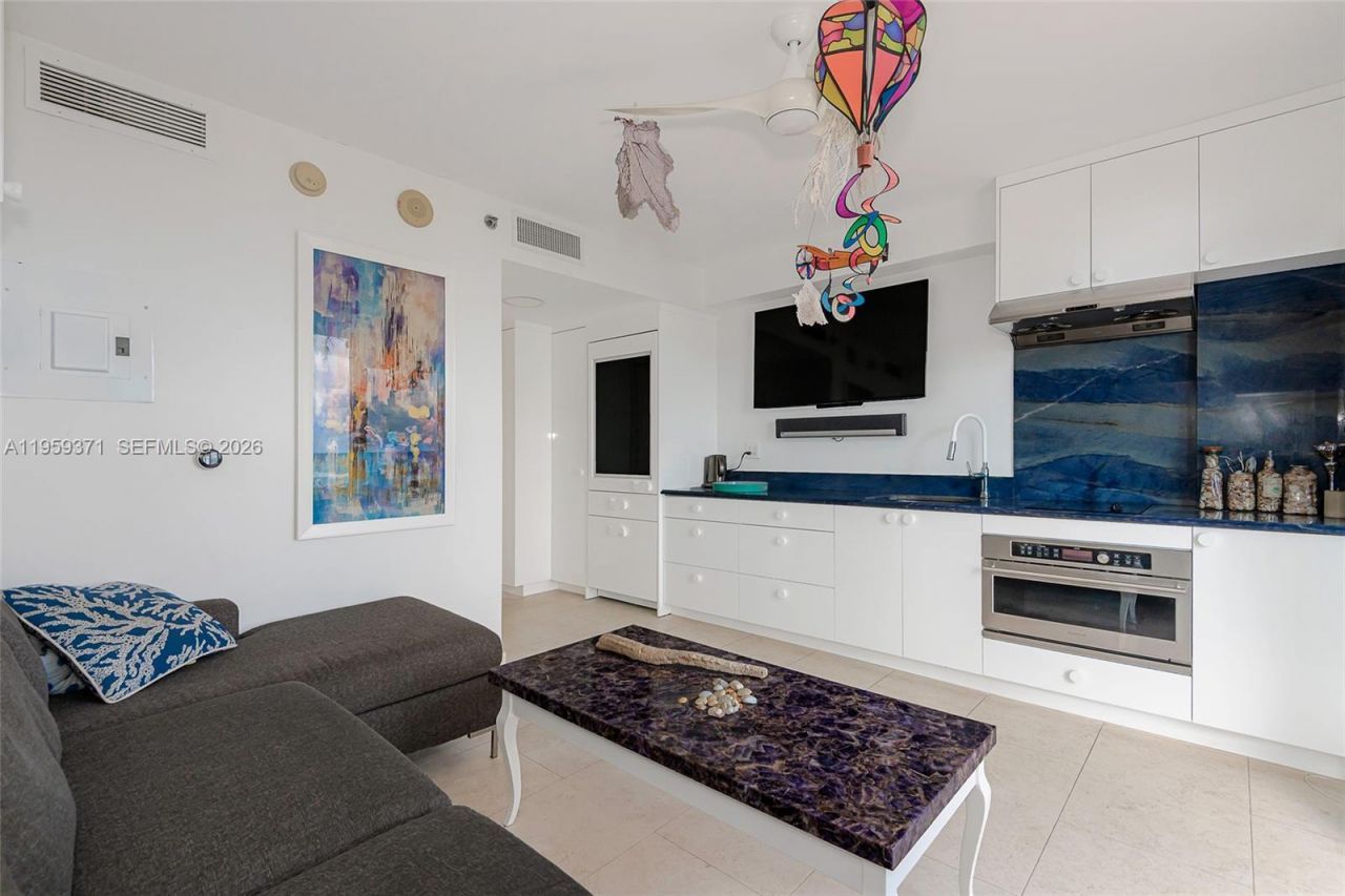 1850 S Ocean Dr, Unit 408, Hallandale Beach, FL 33009 Photo