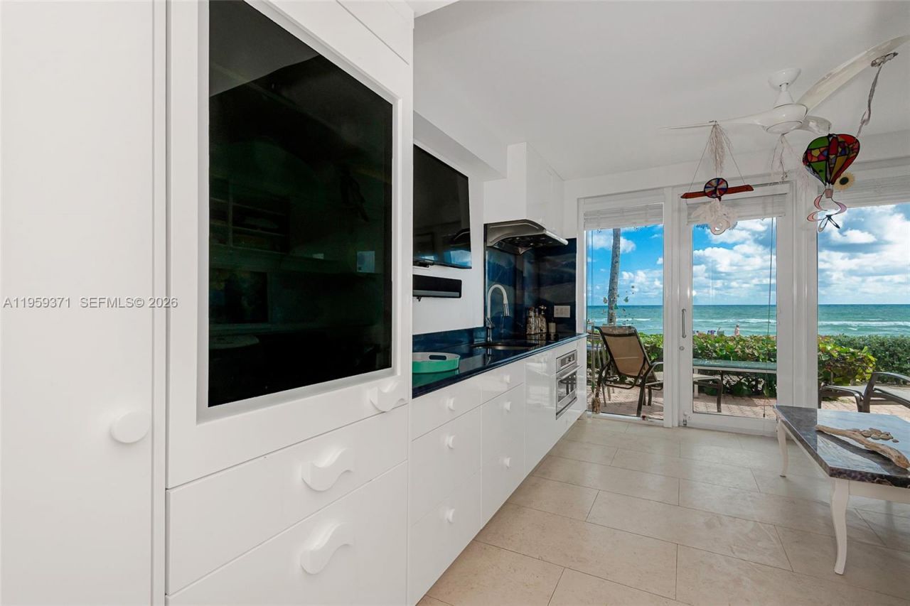 1850 S Ocean Dr, Unit 408, Hallandale Beach, FL 33009 Photo