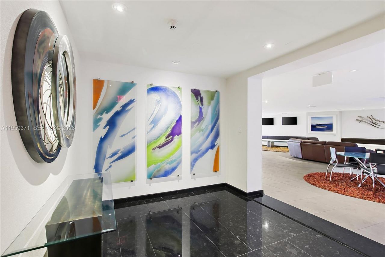 1850 S Ocean Dr, Unit 408, Hallandale Beach, FL 33009 Photo