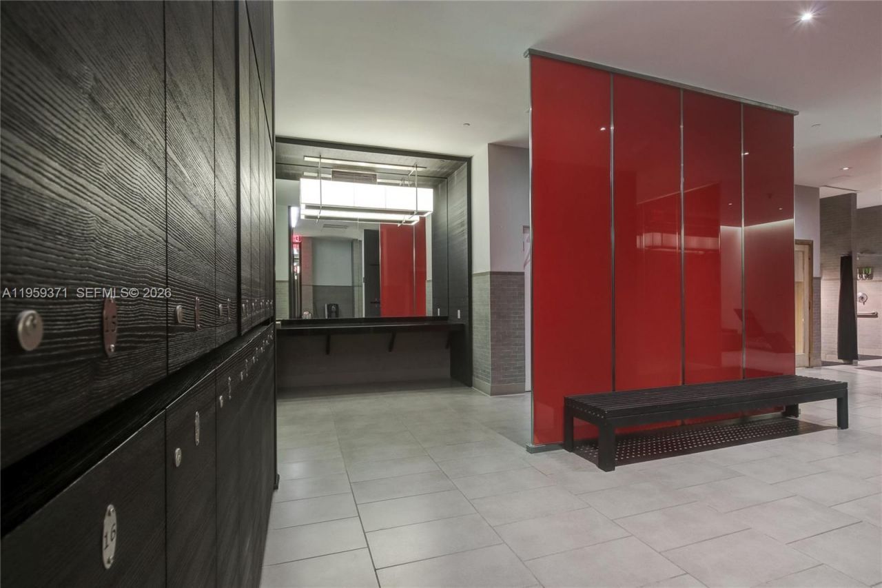 1850 S Ocean Dr, Unit 408, Hallandale Beach, FL 33009 Photo