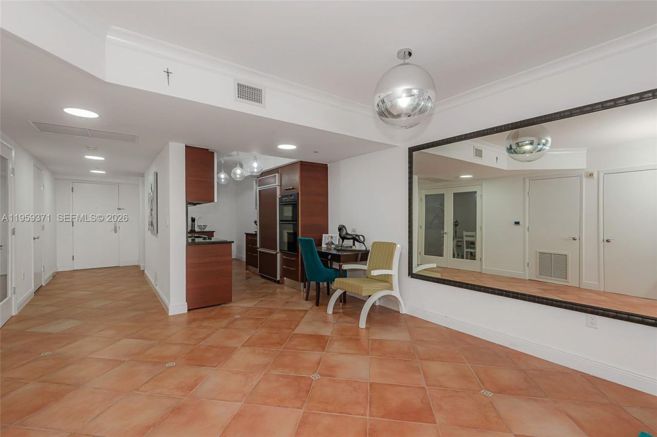 1850 S Ocean Dr, Unit 408, Hallandale Beach, FL 33009 Photo