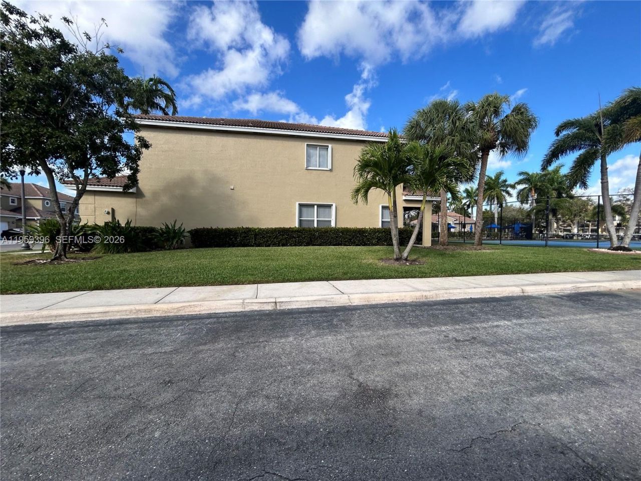 12161 SW 4th St, Unit 1, Pembroke Pines, FL 33025 Photo