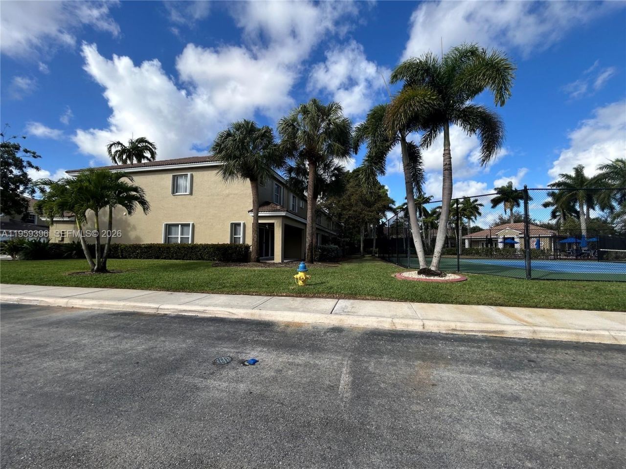 12161 SW 4th St, Unit 1, Pembroke Pines, FL 33025 Photo