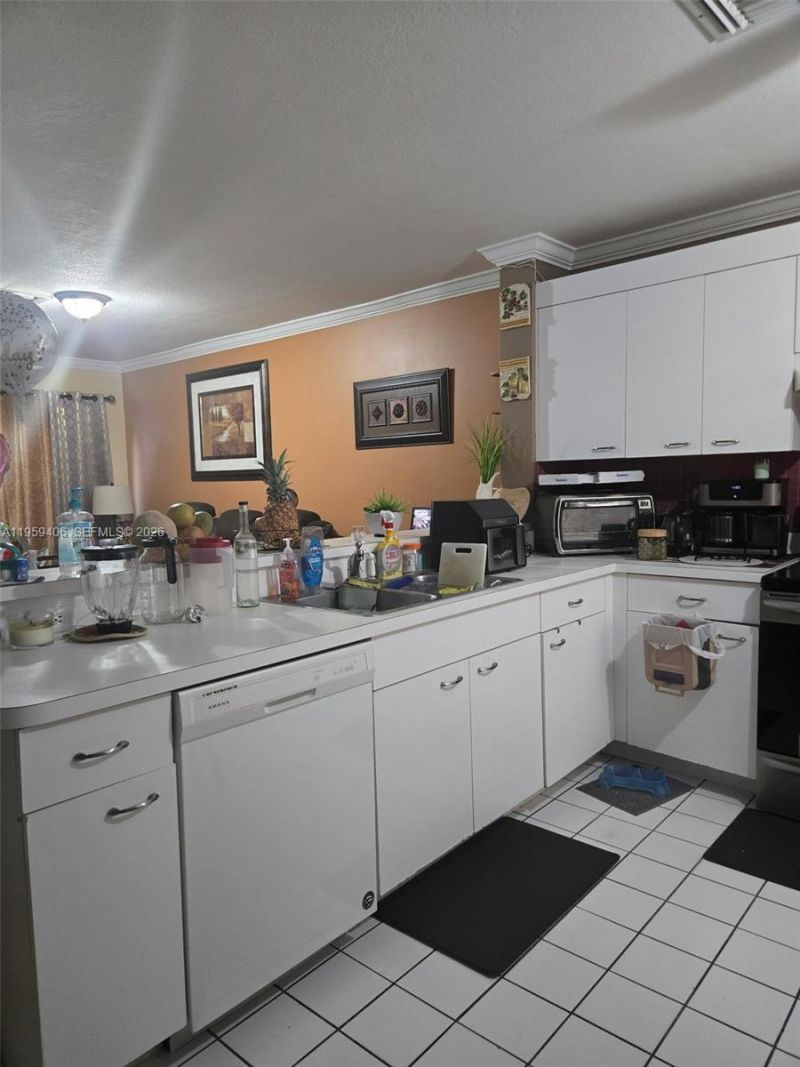 4925 W Lakes Dr, Deerfield Beach, FL 33442 Photo