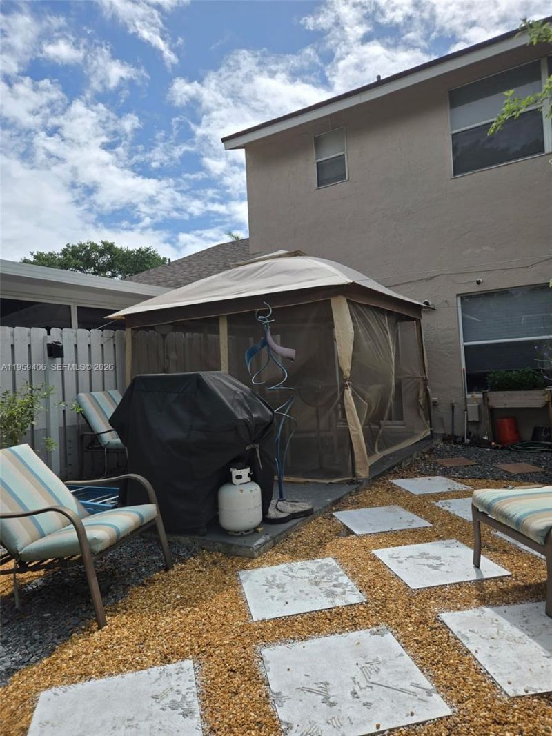 4925 W Lakes Dr, Deerfield Beach, FL 33442 Photo