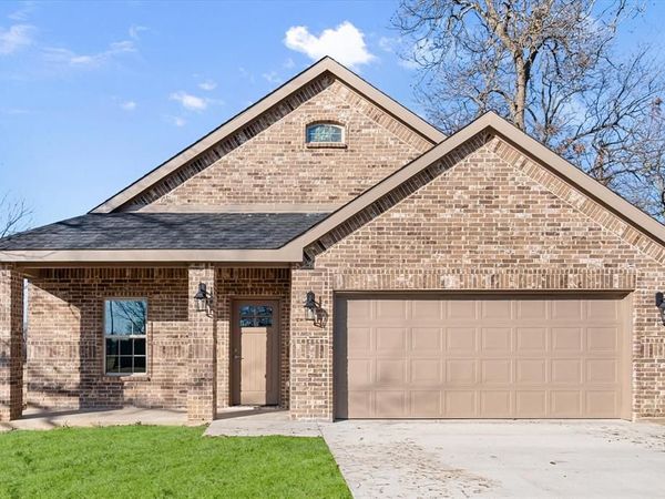 101 N Goodman Avenue, Kerens, TX 75144