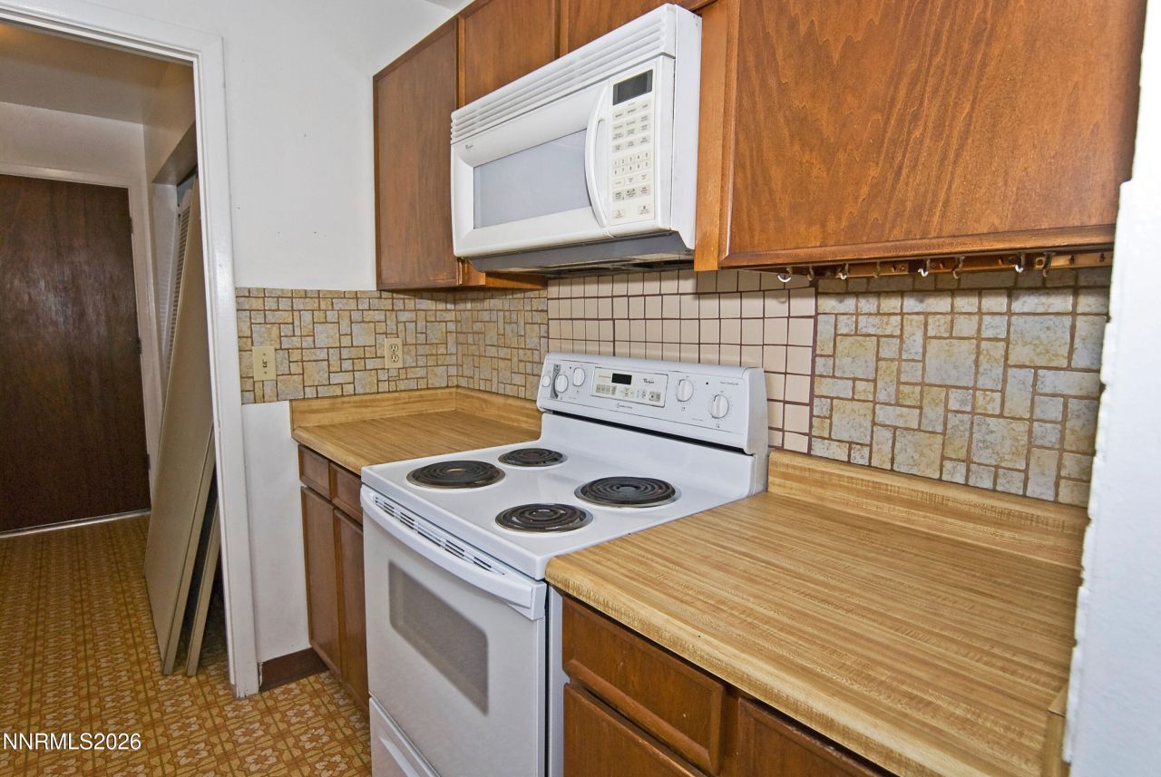 664 James Lane, Reno, NV 89503 Photo