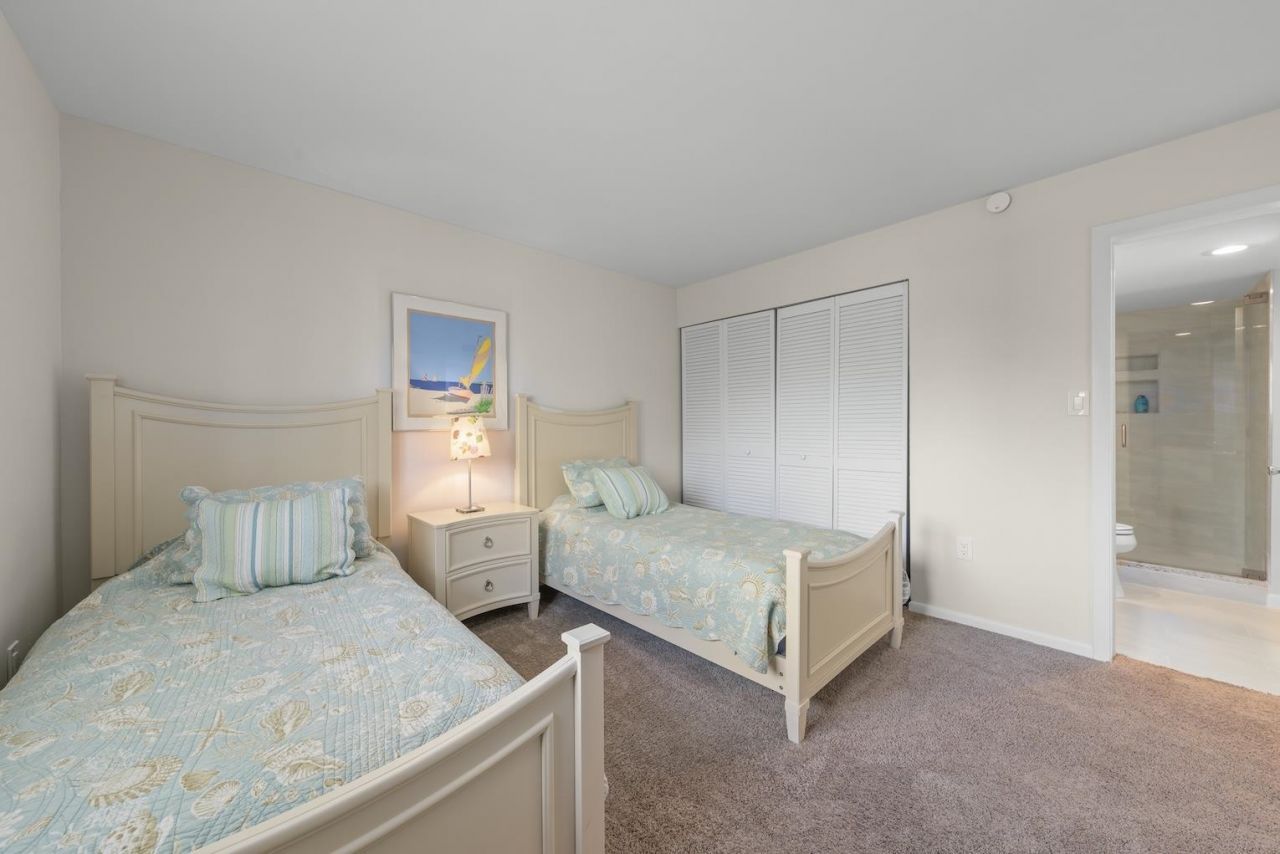 2265 W Gulf Dr, Unit 210F, Sanibel, FL 33957 Photo