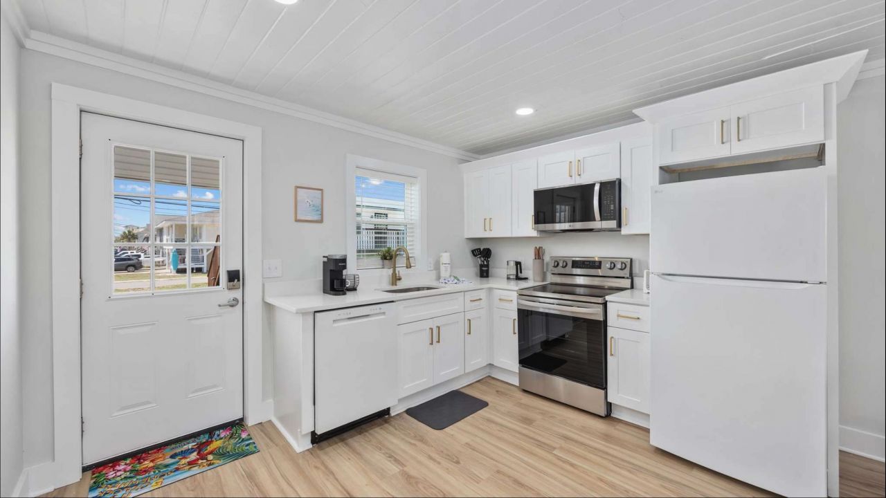 4501 N Ocean Blvd. Photo 17