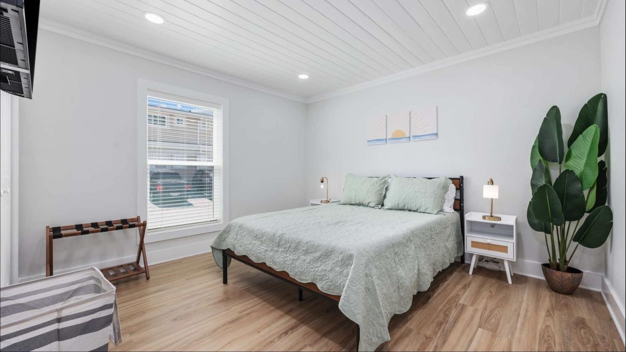 4501 N Ocean Blvd. Photo 22