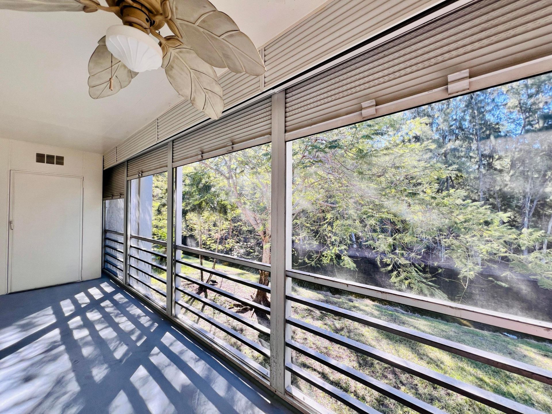 150 Lake Meryl Drive, Unit 247, West Palm Beach, FL 33411 Photo