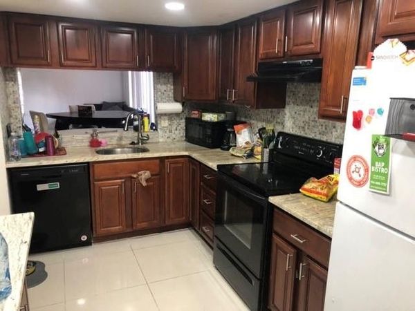 430 Commodore Drive, Unit 310, Plantation, FL 33325