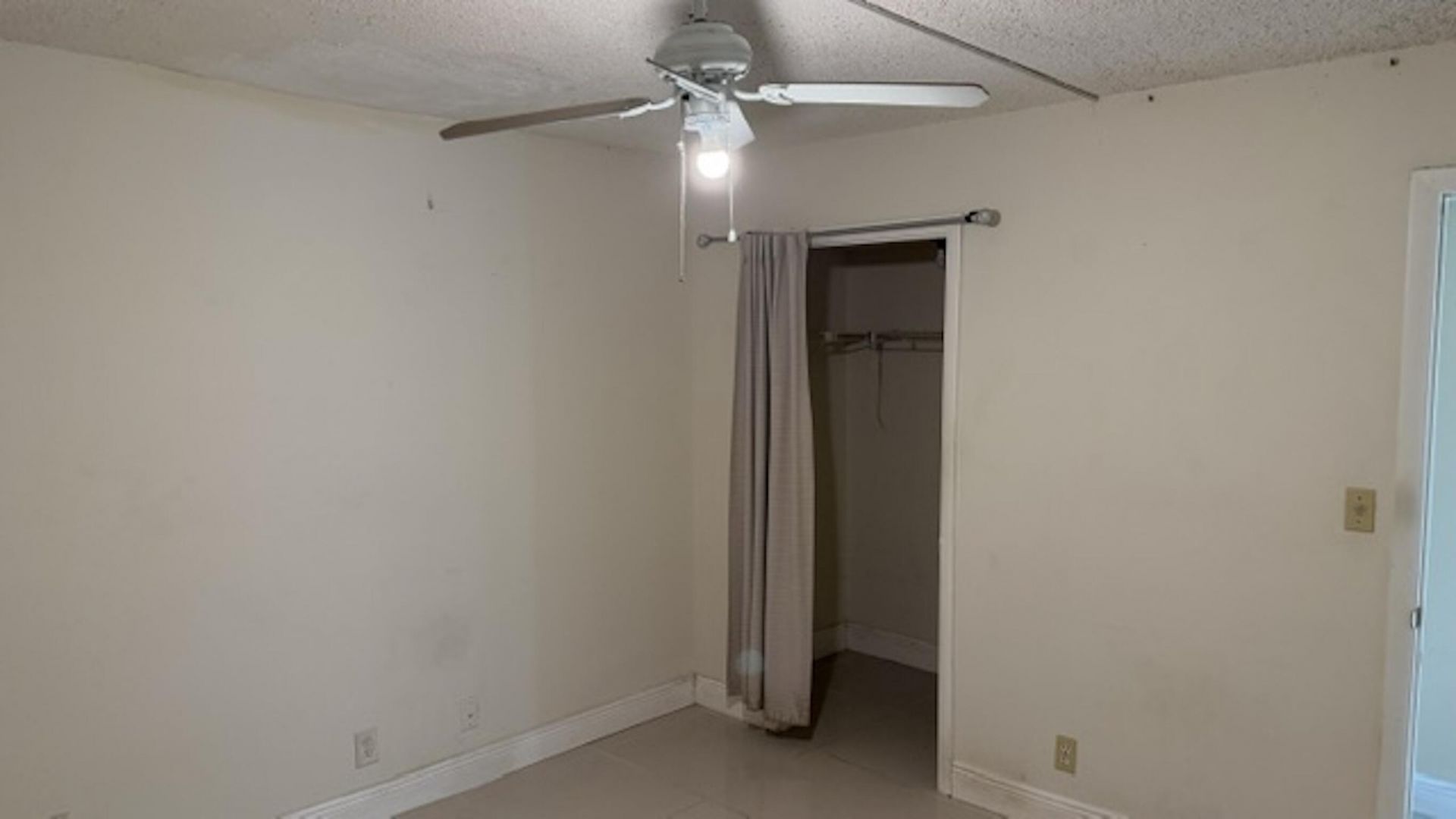 430 Commodore Drive, Unit 310, Plantation, FL 33325 Photo