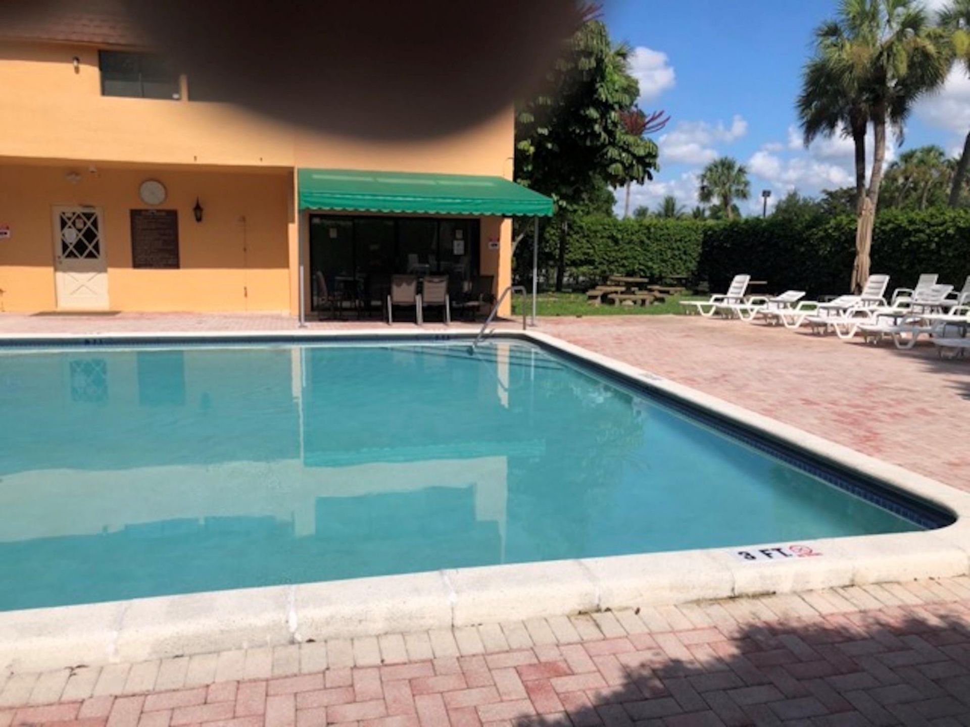 430 Commodore Drive, Unit 310, Plantation, FL 33325 Photo