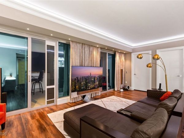 2700 Las Vegas Boulevard, Unit 3705, Las Vegas, NV 89109