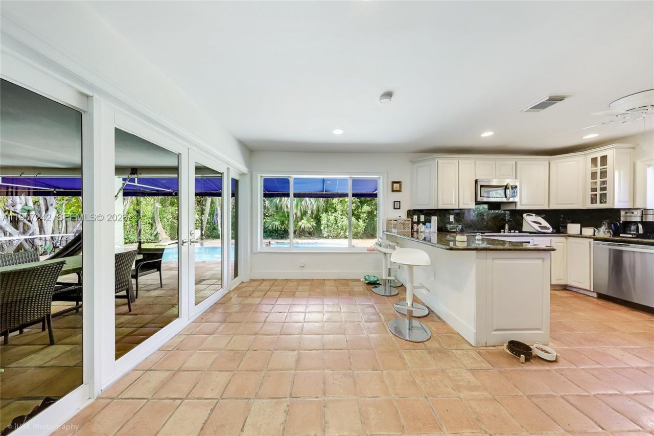 Please Call For Address, Key Biscayne, FL 33149 Photo