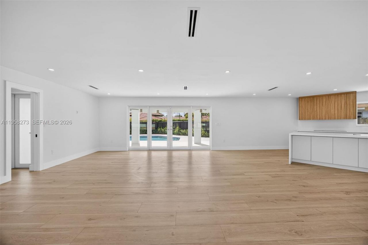 10380 SW 56th Ter, Miami, FL 33173 Photo