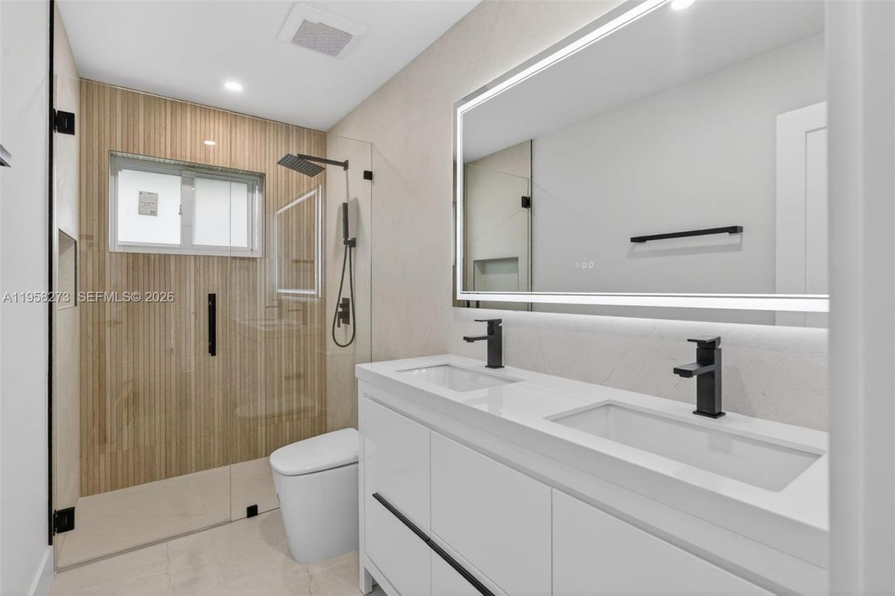 10380 SW 56th Ter, Miami, FL 33173 Photo