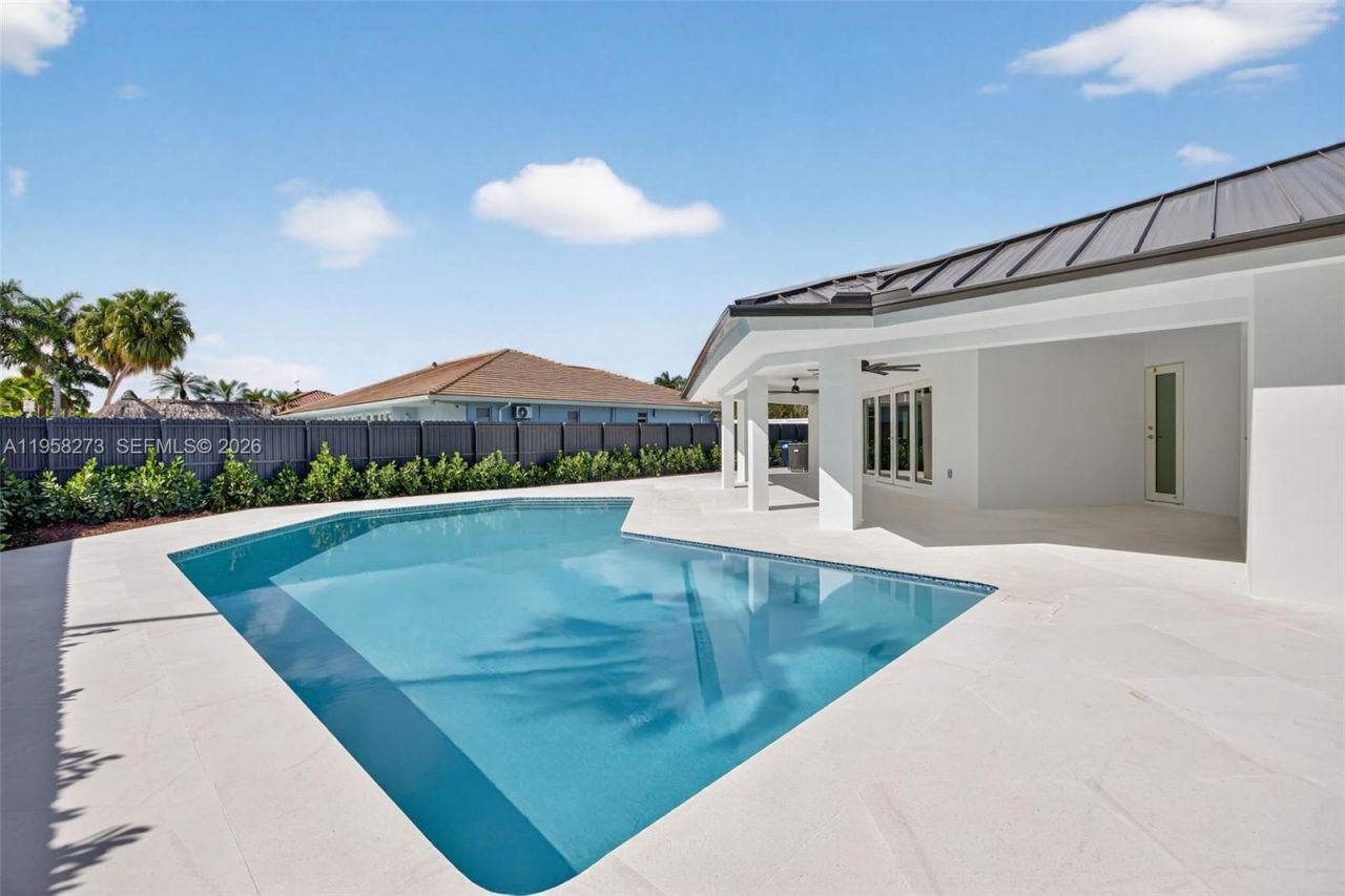 10380 SW 56th Ter, Miami, FL 33173 Photo