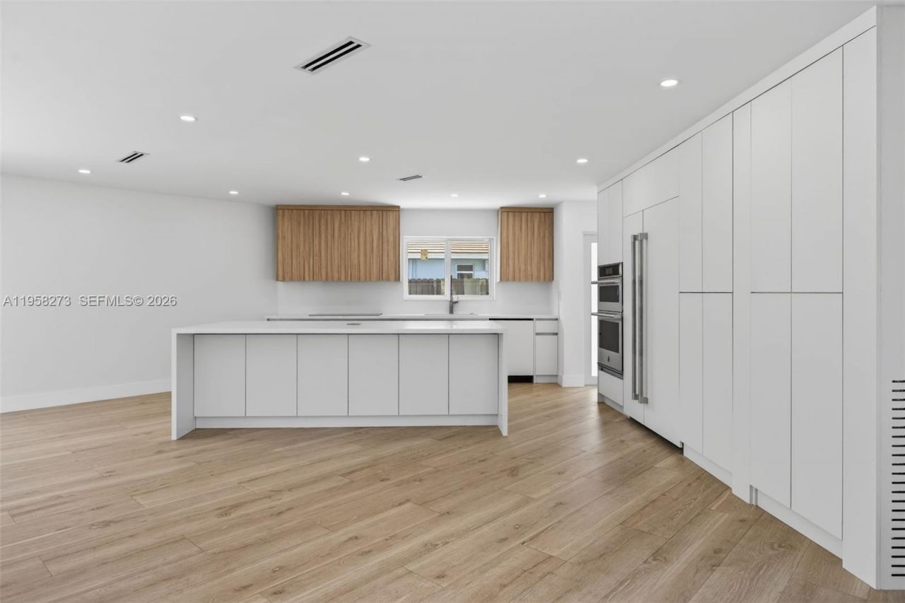 10380 SW 56th Ter, Miami, FL 33173 Photo