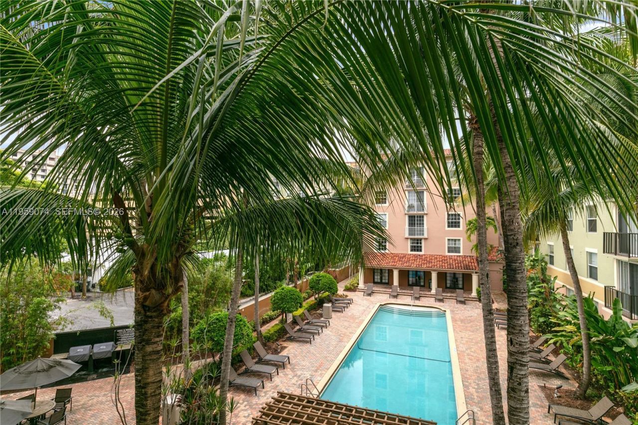 1900 Van Buren St, Unit 317B, Hollywood, FL 33020 Photo